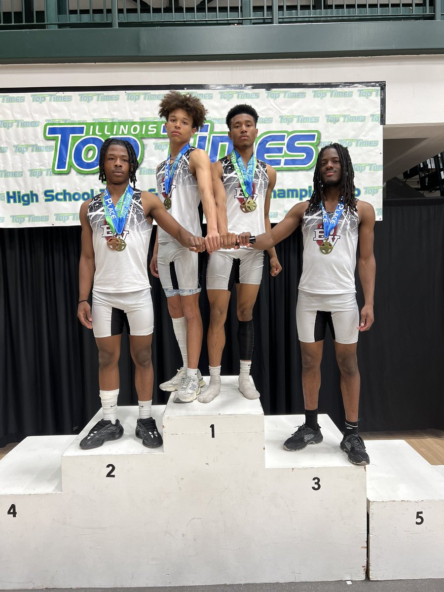 Top Times Champs and new school record holders in the indoor 4x2. 1:30.57. @_IL_Top_Times @BWestAthletics