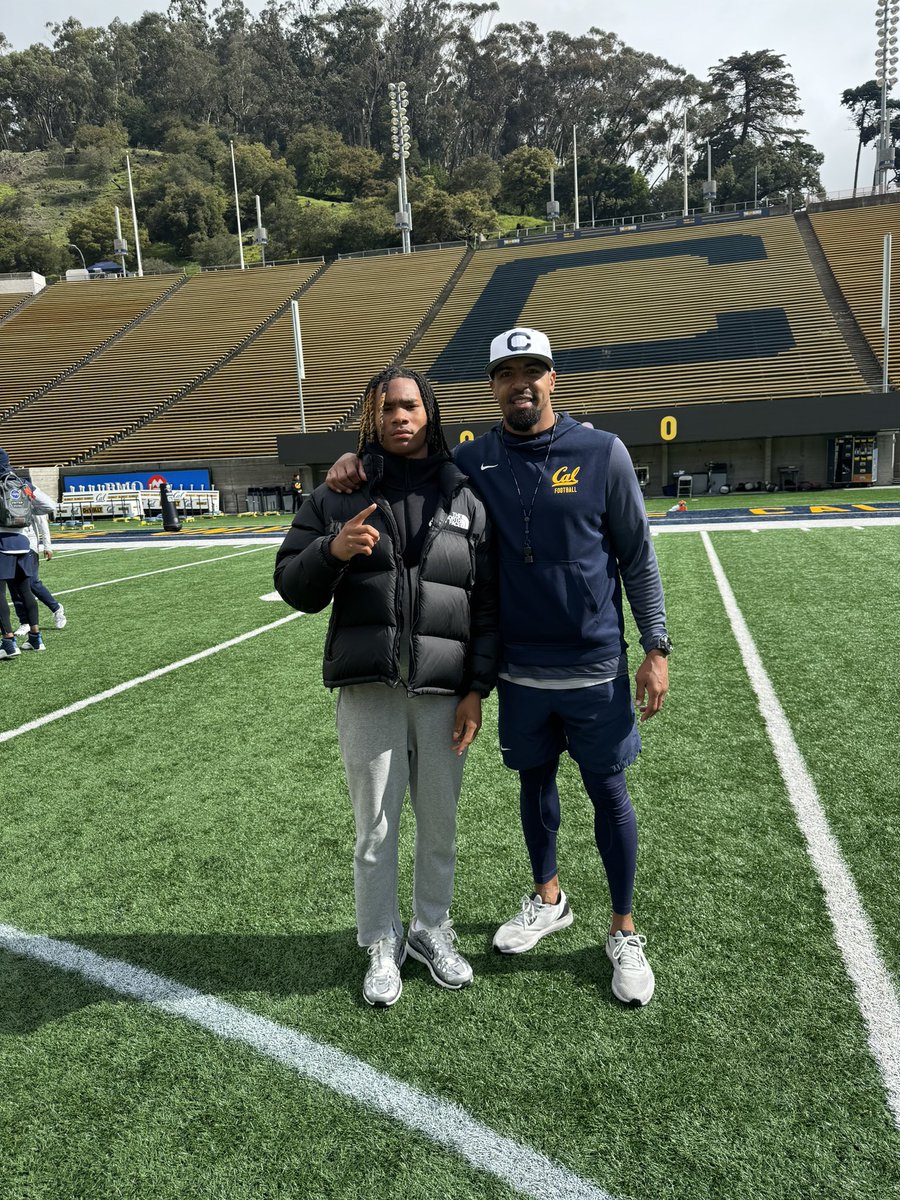 Had a good time at CAL today 🐻🐻 @CoachToler @MWCherrington #GoBears
