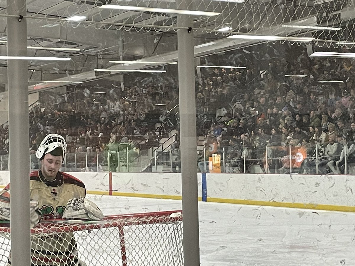 <a href="/RosthernWheat/">Rosthern Wheat Kings</a> vs Birch Hills

Senior hockey care meter 10/10 😂

#packedbarn