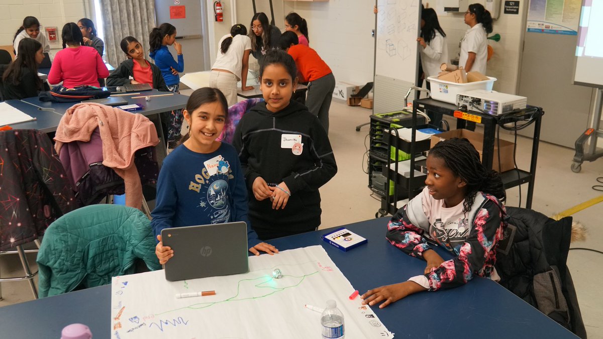 claytell's tweet image. This is the second dedicated Peel Go event that @k2iacademy @LassondeSchool has done with @PeelSchools students. They had an engaging experience @SandalwoodH_SS looking forward to next event. #PeelSciTech #PeelSTEAM