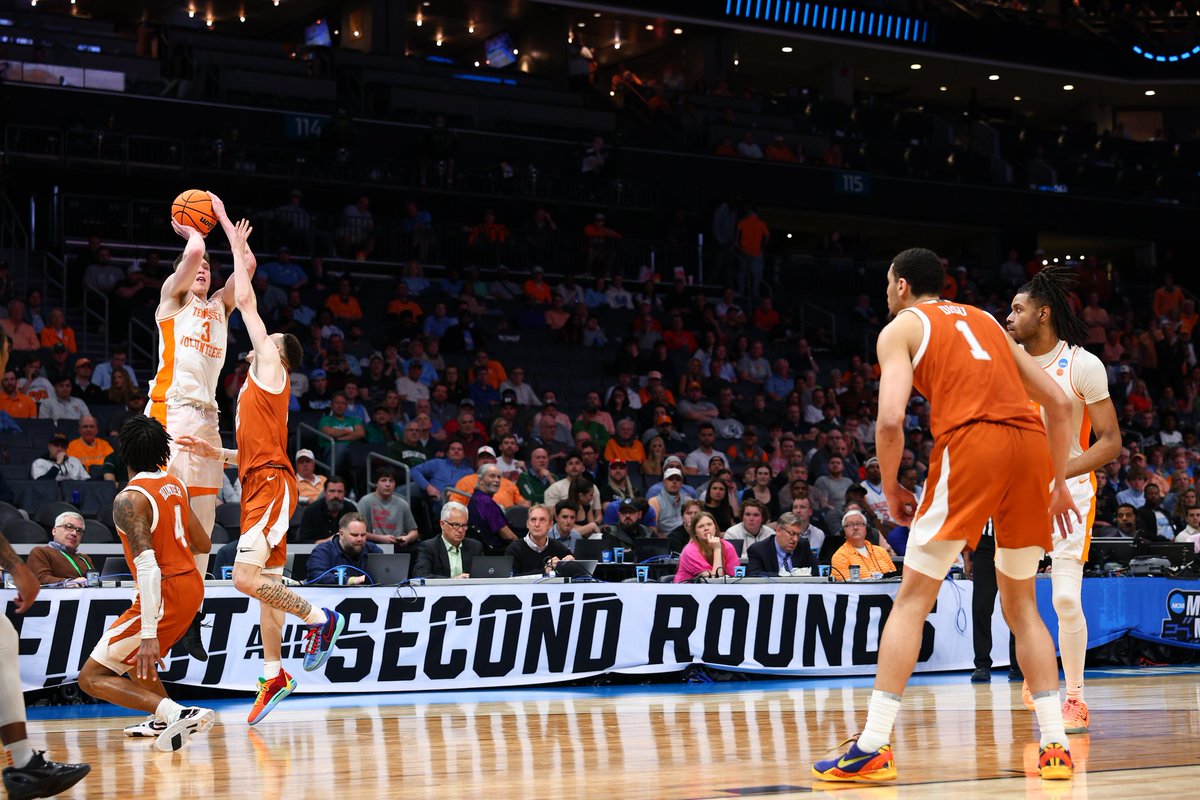 JustinBrannan's tweet image. Sweet 16 bound! I still say @Vol_Hoops can win the whole enchilada. #MarchMadnessMBB