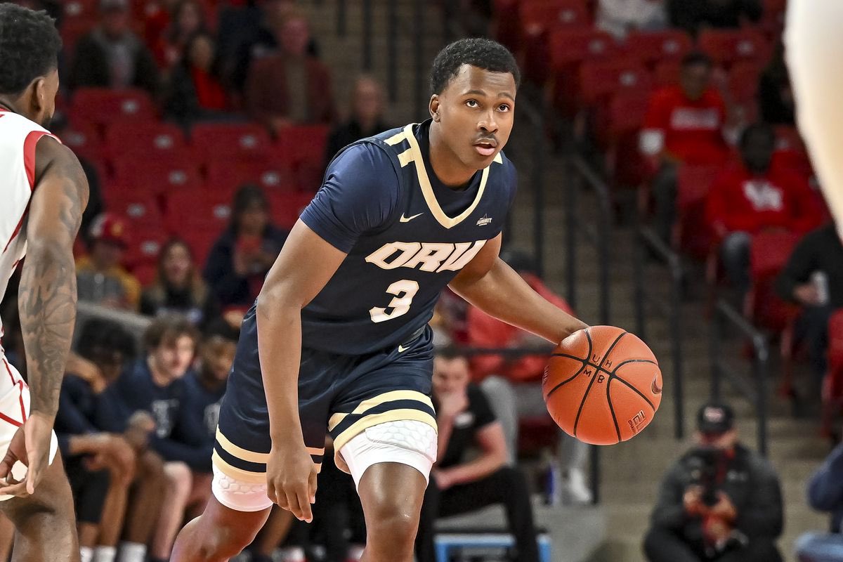 Shoutout to March legend Max Abmas on a fantastic career🫡

-Led Oral Roberts to the Sweet 16 as a 15 seed in 2021
-Over 3,000 career points
-Over 500 career rebounds &amp; assists
-Over 500 career 3s made
-Over 1,000 total shots made
-Career 50% FG%, 38% 3P%, 89% FT%

Respect.