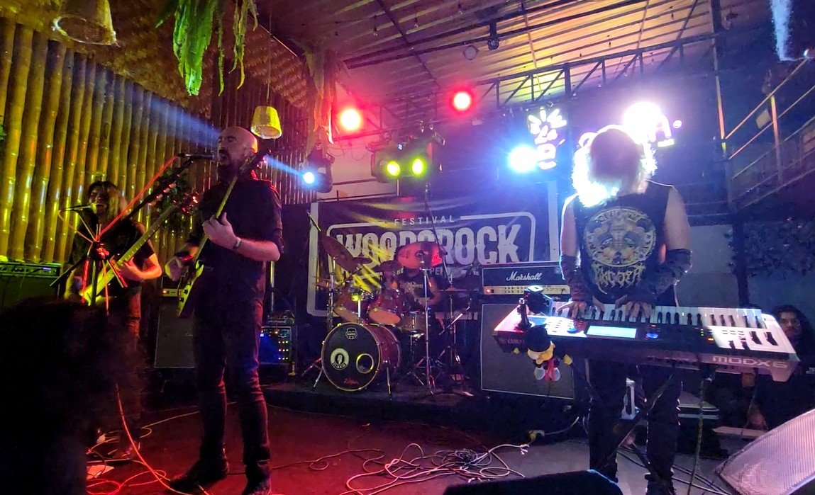 AysenluR tweet media