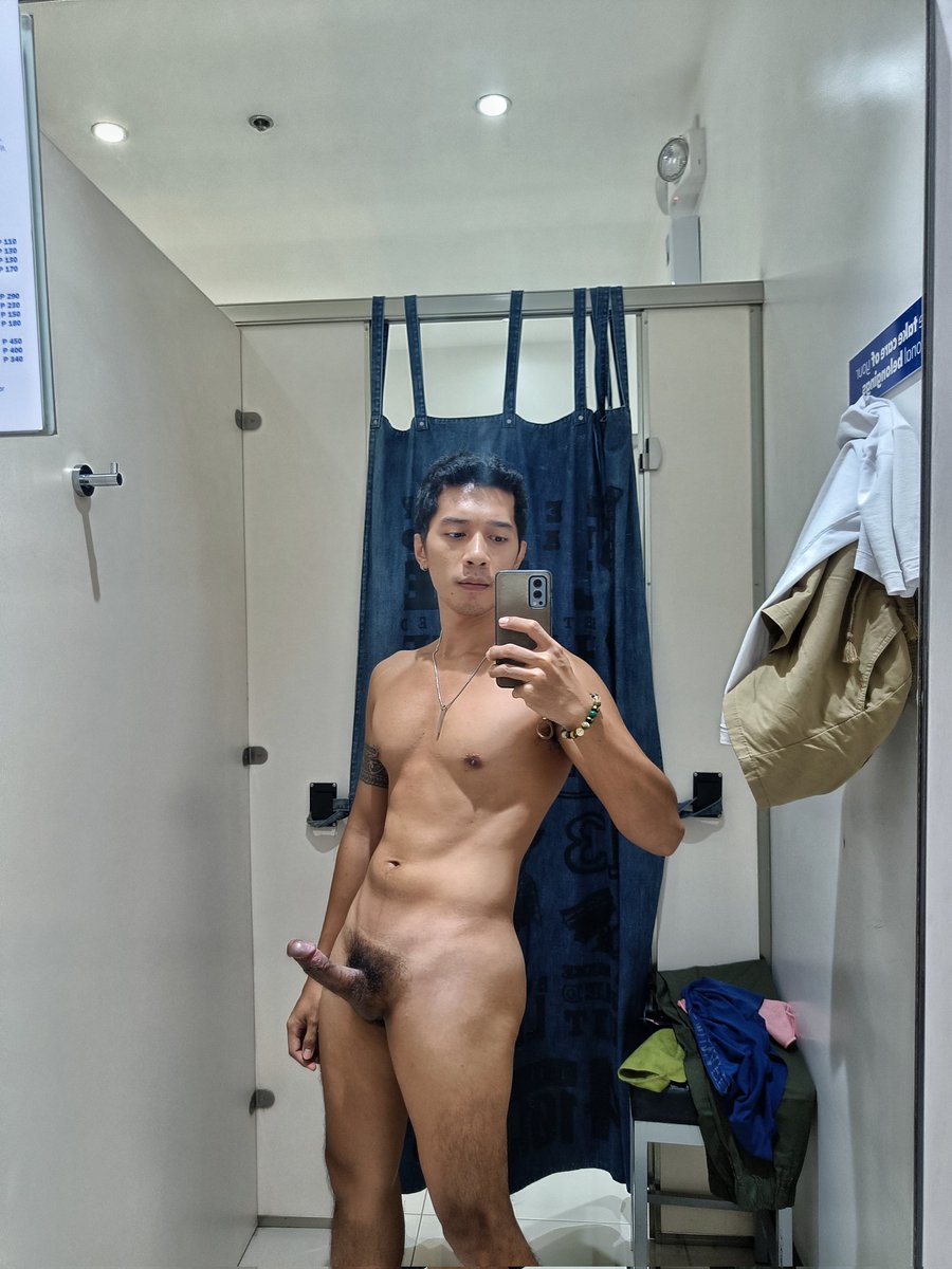 Easter mirror selfie at the same mall but on a different dressing room. Lol. Want the vid? #burat #titingPinoy #jakol #jerkOff #sarapNgPinoy #dickVid #alterLipa #AlterBatangas #salsal #jakulero #jakolVid