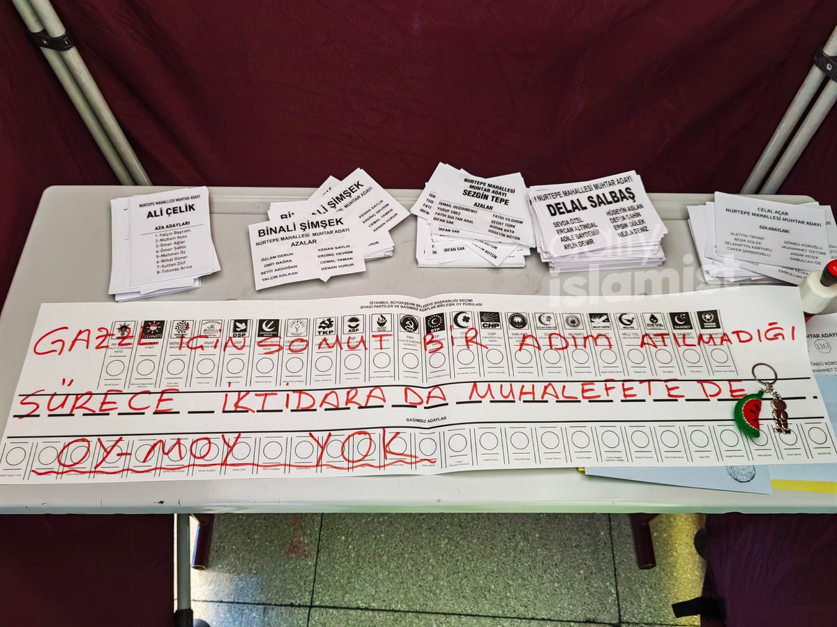 dailyislamist's tweet photo. 🔴 Bir vatandaş, “Gazze için somut adım atılmadıkça kimseye oy yok” diyerek büyükşehirde geçersiz oy kullandı. https://t.co/FFehFCllS5