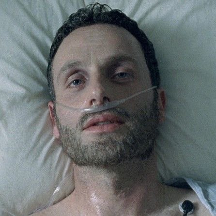 AndrewLBrasil's tweet photo. Adeus Rick Grimes?! 
Não sabemos, mas a convicção que temos é que esse personagem marcou gerações, e com toda certeza marcou Andrew Lincoln. Obrigado Rick por ser o homem corajoso ao longo de todos esses anos. 
Seja feliz ao lado da sua família. 🥹❤️
#TheOnesWhoLive https://t.co/Hp83dJwFhi