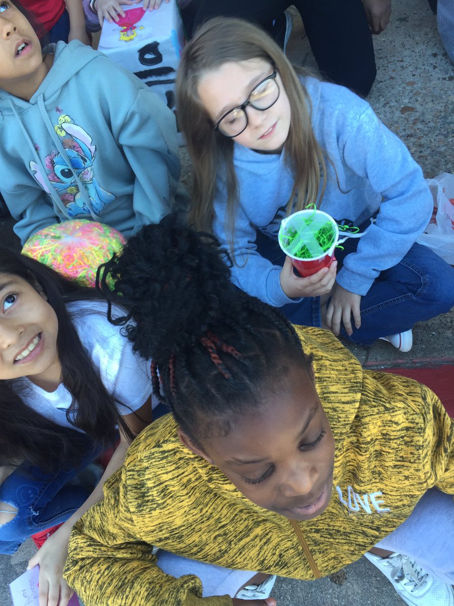 Another successful egg drop thanks  to the Atascocita Fire Department. Timbers third graders had a blast. <a href="/HumbleISD_TE/">Timbers Elementary</a>