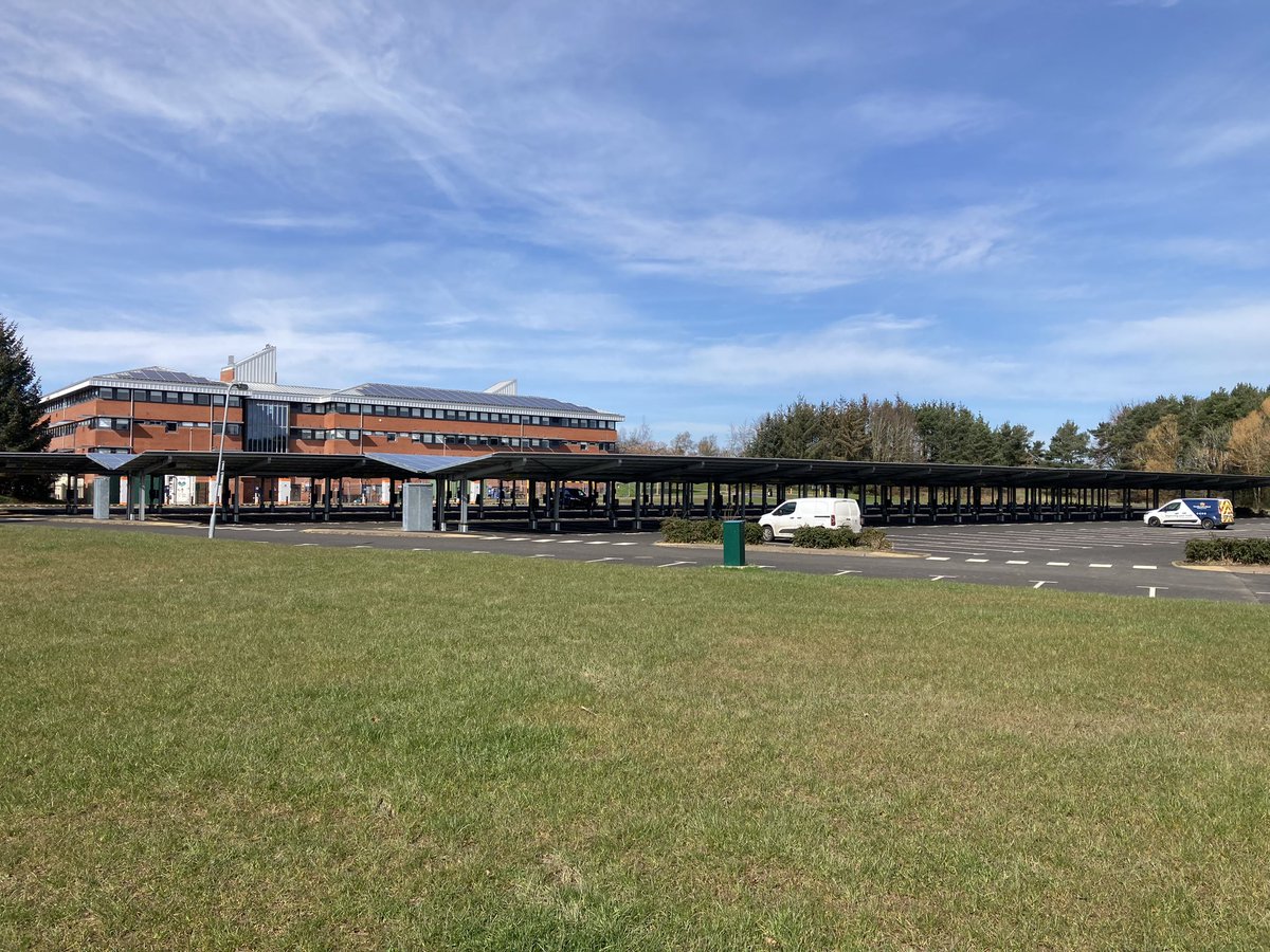 First time in the UK I’ve seen solar panels with EV charging put on a car park. Well done @N_landCouncil for showing the rest of the country what they’re doing elsewhere in the world. Simple changes make a big difference. Every supermarket car park should have these. #solar