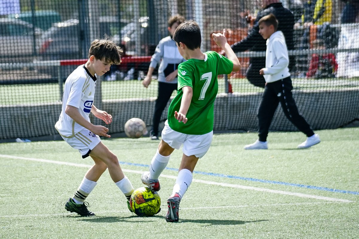 CMTorneo's tweet photo. MOMENTAZOS de los partidos de la 13:00⚡
Ya queda nada para saber los ganadores de las finales!! https://t.co/8DDOO7RdSp