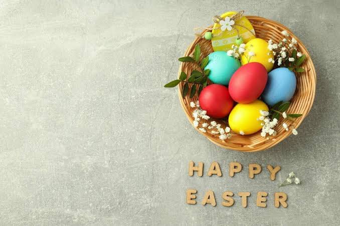 To all my friends celebrating Easter, my warm wishes & lots of love 💕 May your heart be filled with joy, & your home with happiness 🎉🐣🪅