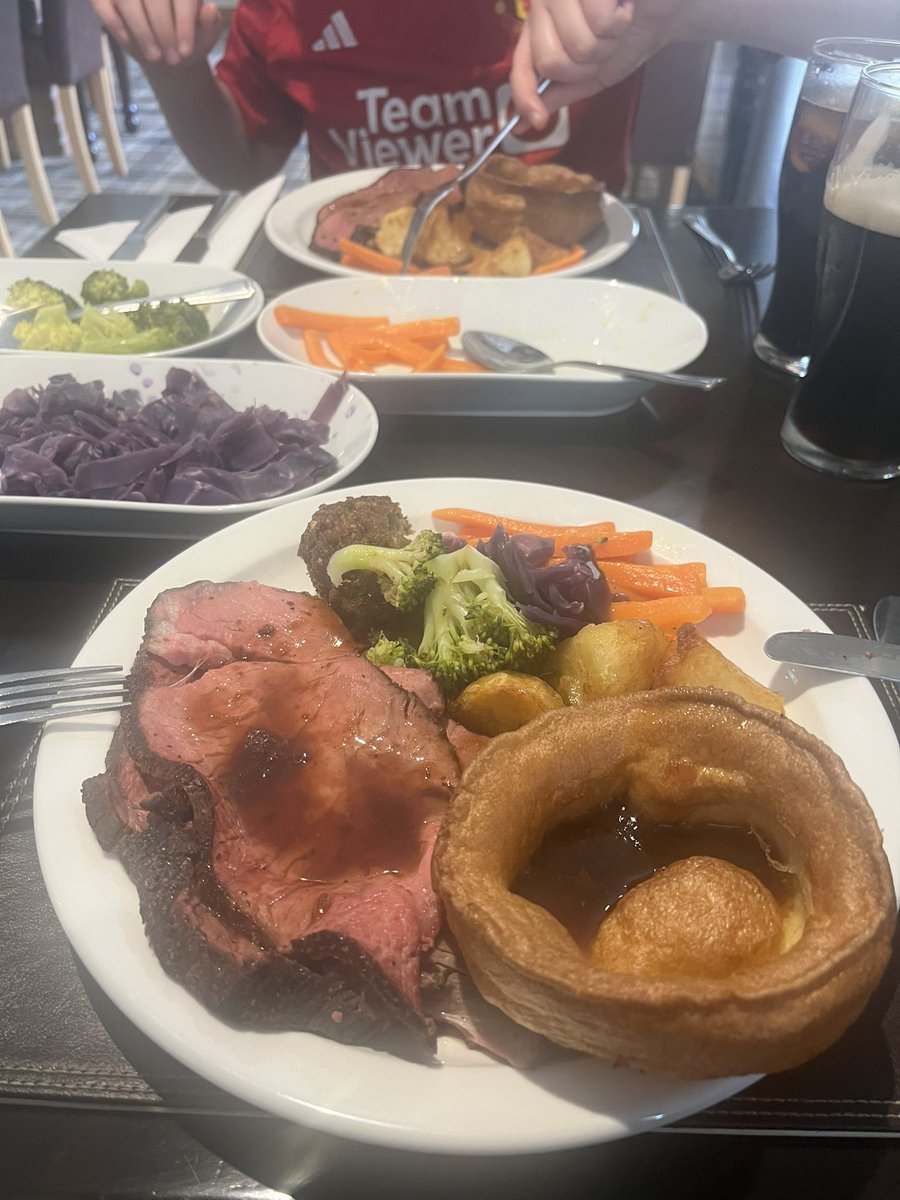 Steve Clark tweet media