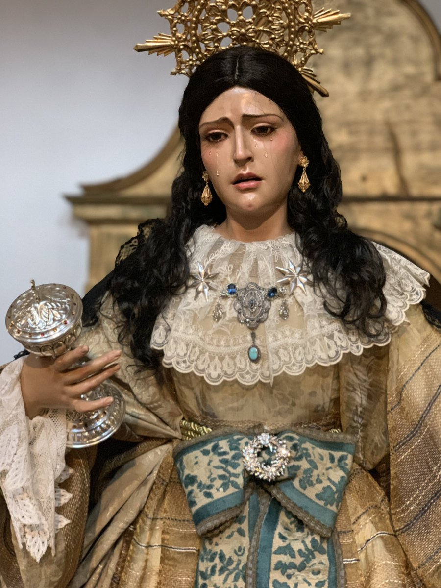 MagdalenaHdad's tweet photo. No busquéis entre lo muertos, ha resucitado🤍 https://t.co/7LisRWu0R4