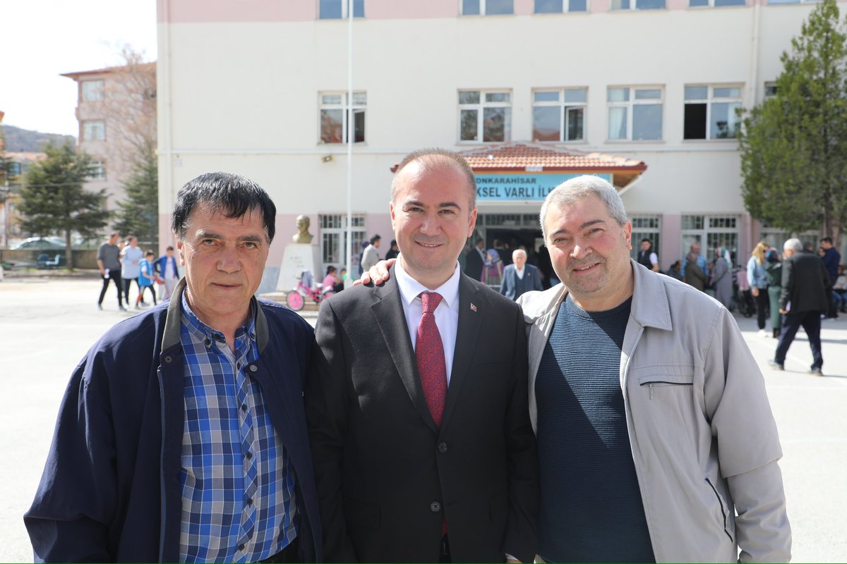 📍Yüksel Varlı İlkokulu Sandık görevlilerimizi ziyaret ettik