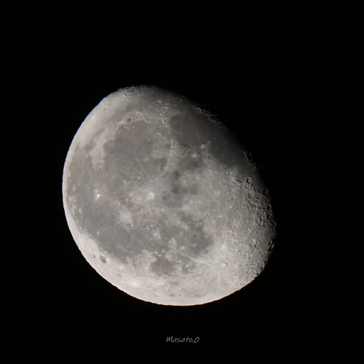 Mar 30,2024  01:38
#olympus #omd #オリンパス部 #オリンパス倶楽部 #em1mk2 #omdem1mark2 #lumix #lumix100400 #lumix100400mm #月 #moon #satellite #leicadgvarioelmar100_400 #lunar #moonphoto #moonphotography #moonphotography🌙 #moonlovers #moonphotographer