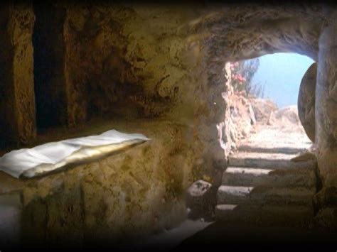 “Do not be afraid….He is not here; He has risen, just as He said. Come and see the plate where he lay.” Matthew 28 : 5-6