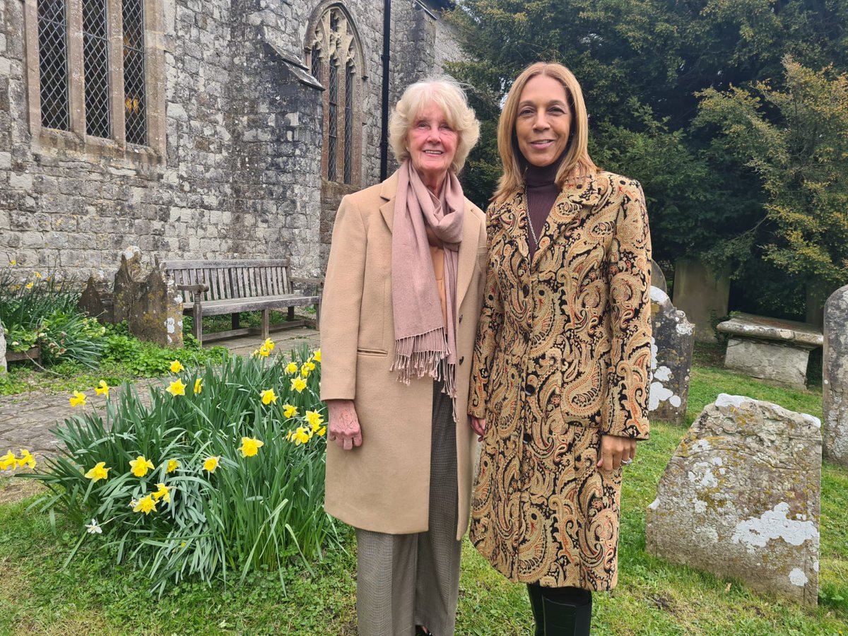Great to attend a lovely church service in #Kent this morning and to spend the day with my beloved Mum and family. Happy Easter to everyone.✝️