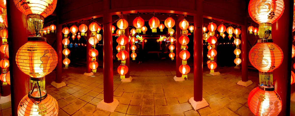 tekerirityan's tweet image. 琉球ランタンフェスティバル行ってきた！
むら咲むら自体聞いた事も行った事もなかったから新鮮味もあって楽しかった🫶
パノラマで撮った方が良い感じに映えたね