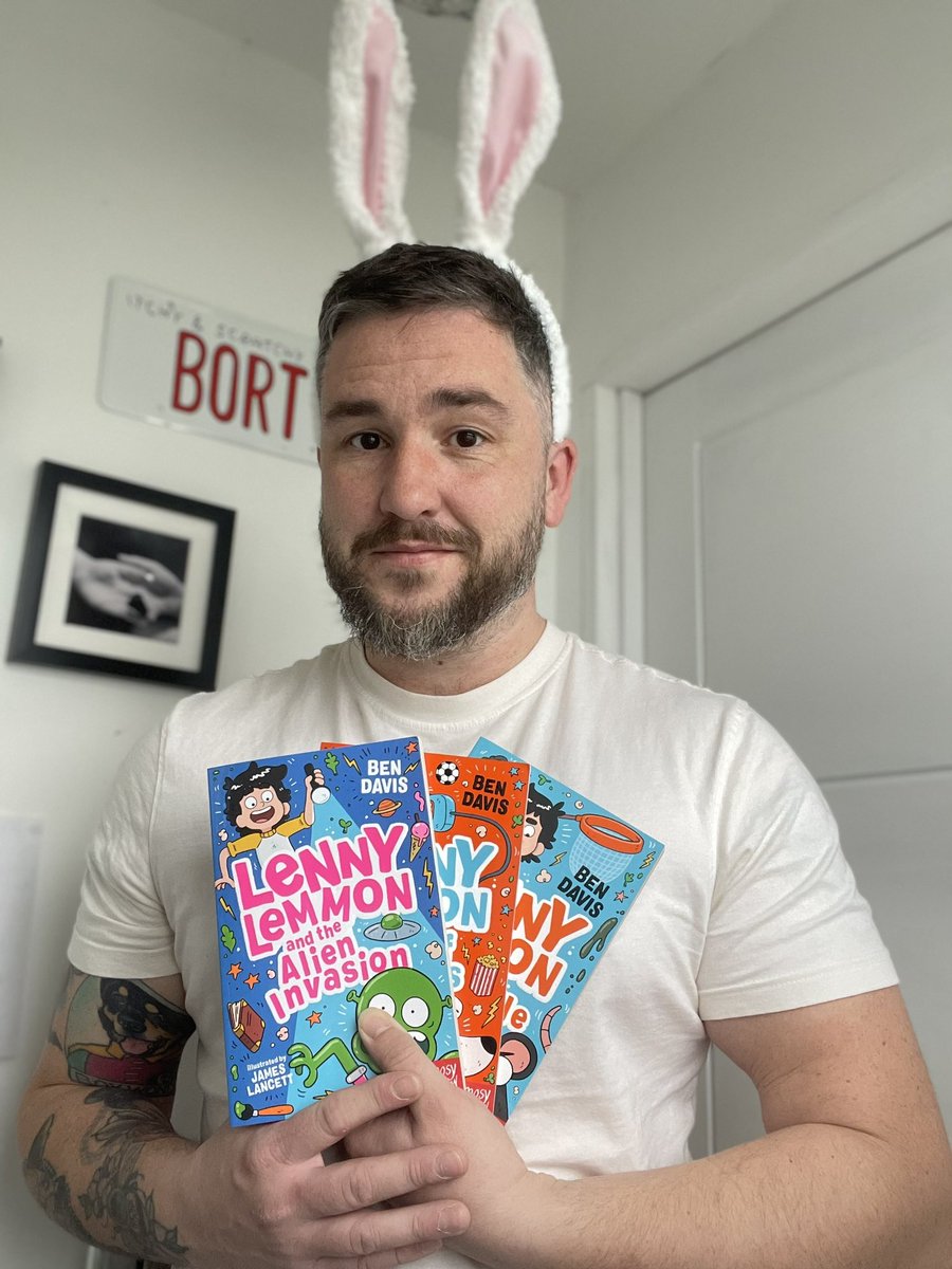 The Easter Benny is here with a #giveaway! To be in with a chance of winning ALL THREE Lenny Lemmon books by me and James Lancett, simply follow and RT. Ideal for ages 6+ and packed full of genius illustrations, they’re *marvellous* fun! Winner will be chosen on 7/4.