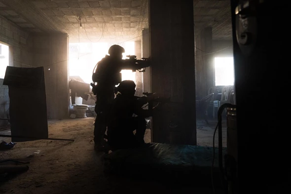 IDFsoldiergirl's tweet photo. #IDFHeroes arrested or killed #Hamasterrorists in face-to-face battles, found many weapons: sniper weapons, Kalashnikov rifles, cartridges, grenades, AMSHT docs. #IDF+Shin Bet #forces operate in #Shifaa area w/no harm to #civilians/patients/medical teams + #medical equipment. #Israel #Gaza #Israelfightsback 
#October7massacre #StandforIsrael #freethhostages #NeverAgainIsNow #Bringthemhome #StandwithIsrael