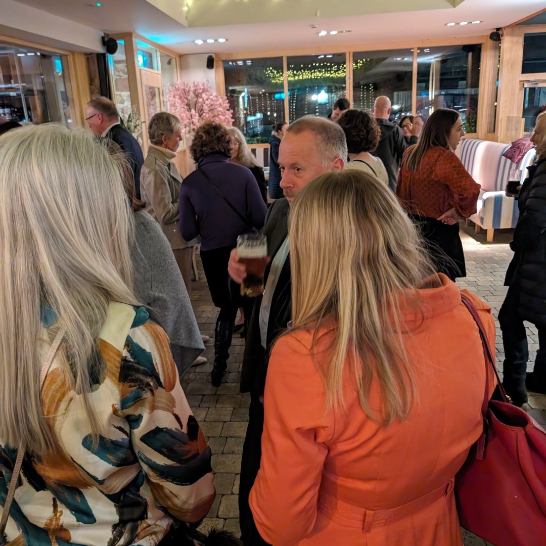 HandpickedNWork's tweet image. Couldn&apos;t make it to our free networking event? No worries!  Here&apos;s a sneak peek of who joined us at The Castle Inn  - see anyone you know? Tag them...

Fancy joining us in May at Tom Foolery - Head to handpickedlocal.co.uk/free-networking to book your free ticket.  #FreeNetworking