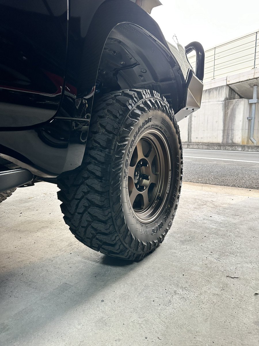 Keeeta86150's tweet photo. 86の時からだけど
黒ボディ
ブロンズ37
ムチムチタイヤ
たまらないのよ🤤🤤🤤 https://t.co/svgzJcnubj