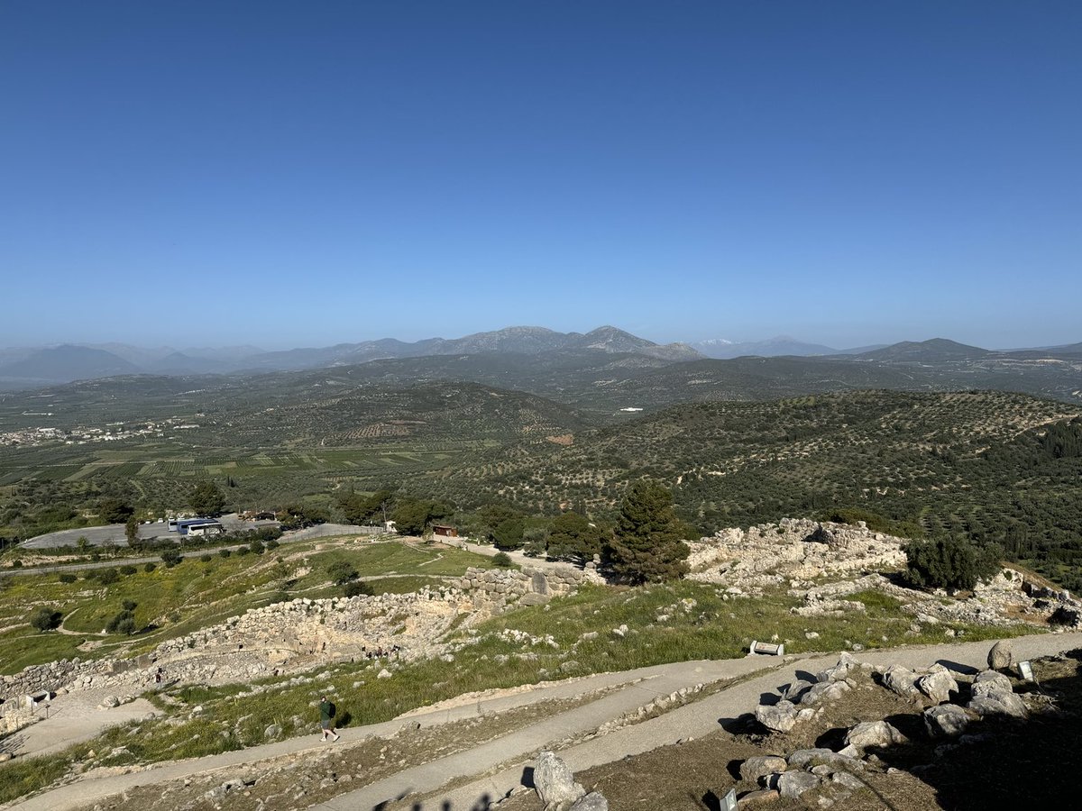 Hmptn_Classics's tweet image. A final group photo with one of the most famous ancient structures: the Lion Gate in Mycenae. We’re now en route to our final stop in Corinth for an early lunch before we head back to the airport.