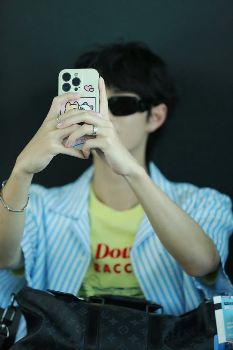 elevenzero11's tweet photo. Is so cute 
I'm glad you like it.
This is the second time🥺

POOHPAVEL IN HATYAI
#CentralHatYaiXPoohPavel https://t.co/HtU29Ycs42