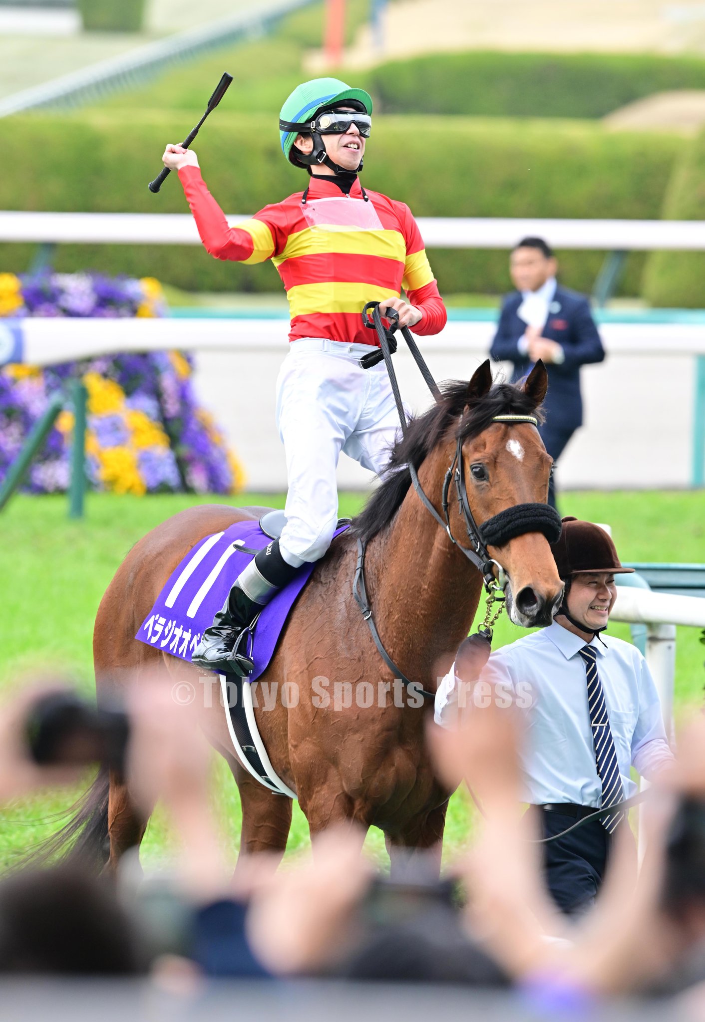 べラジオペラ ホースレーシング 横山和生 サイン ホスレ 競馬 G1 横山和生も悔やんだ「タイム差なし」の惜敗から1年…宝塚記念で