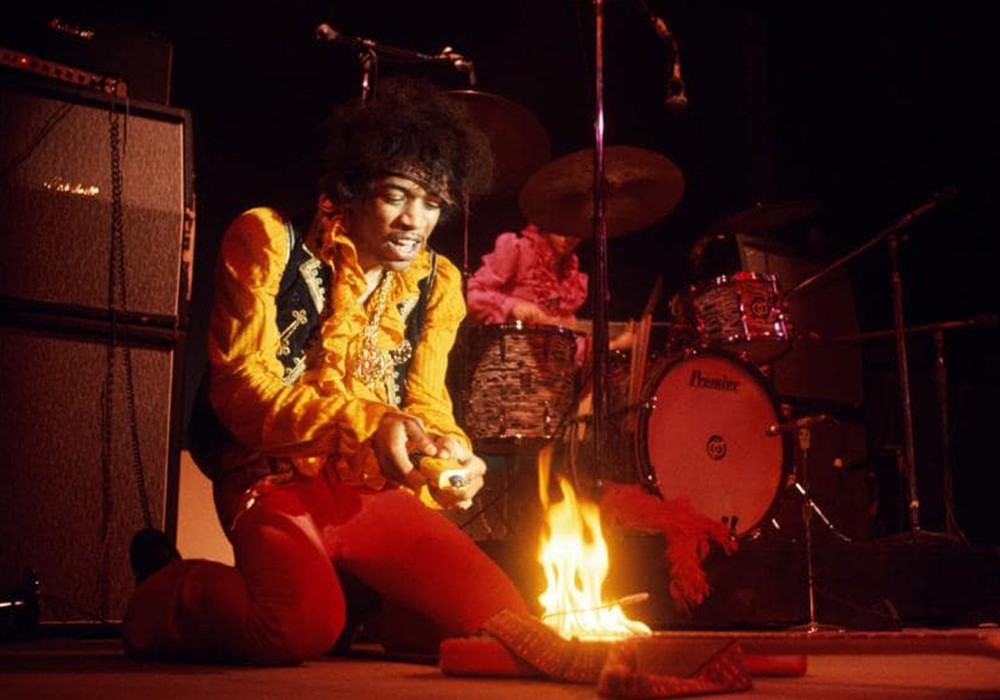 classicrockua's tweet photo. #РокКалендар
31 березня
Народився гітарист гурту #ACDC #AngusYoung, #JimiHendrix уперше підпалив свою гітару, виходить Presence #LedZeppelin та #DefLeppard випускає Adrenalize.

👉 https://t.co/SkbARRs1xm

#RockFM #Rock #ClassicRock #HardRock #Metal
☕ https://t.co/iFilb8qve0 https://t.co/KNZmdF5nl1