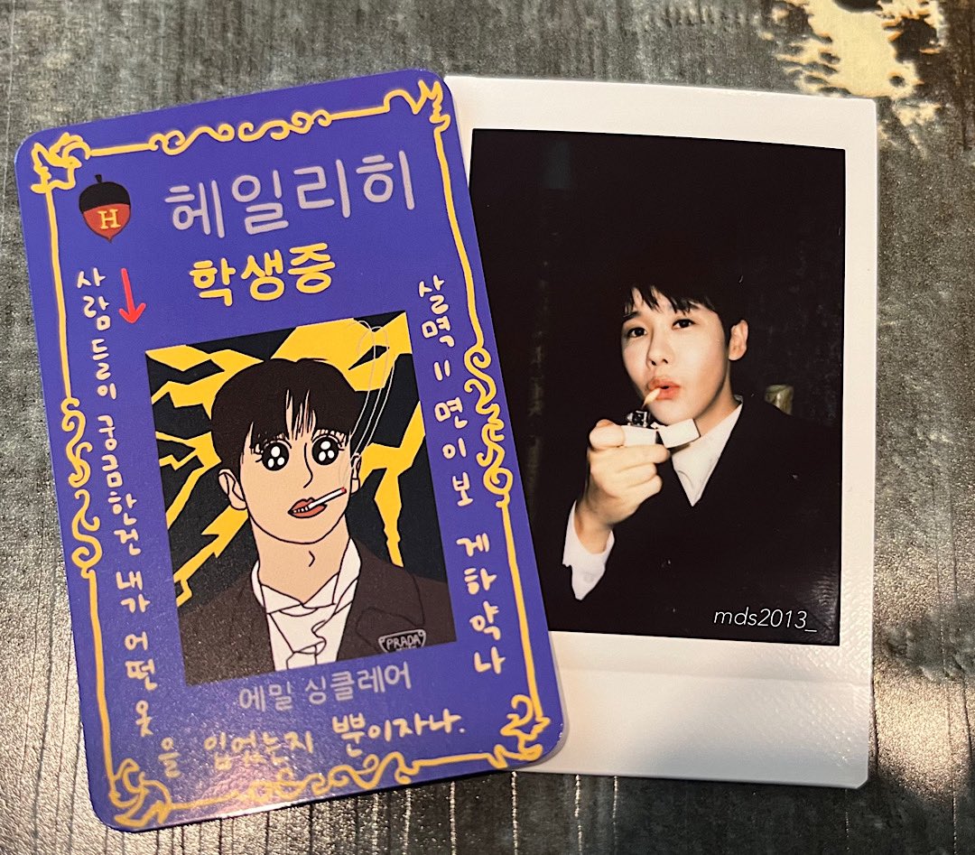 #헤르츠클란에_넣은_제_폴라_보셨어요
#폴라는_왜_우리를_스쳐지나갈까
#저물어가는_폴라를_달고왔구나
#네_폴라를_내게_맡겨라
#폴라는_풍요의_상징이에요

어떤 욕망에 불을 붙이고 나온 자화상인가