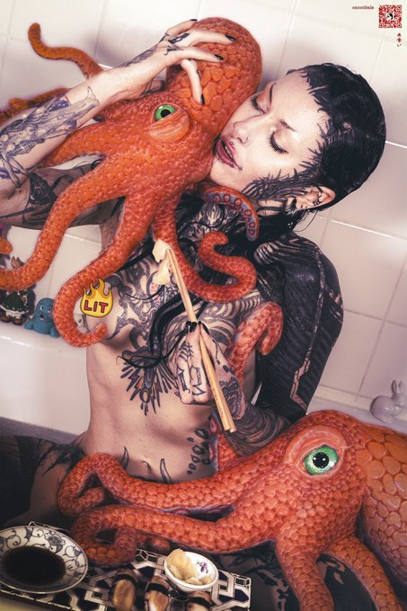 Was trying to feed them but they follow a different diet 🤭 https://t.co/yxVH0La4Zb https://t.co/jnex<a href="/tag/mvsales"class="tags"><span>#mvsales</span></a>