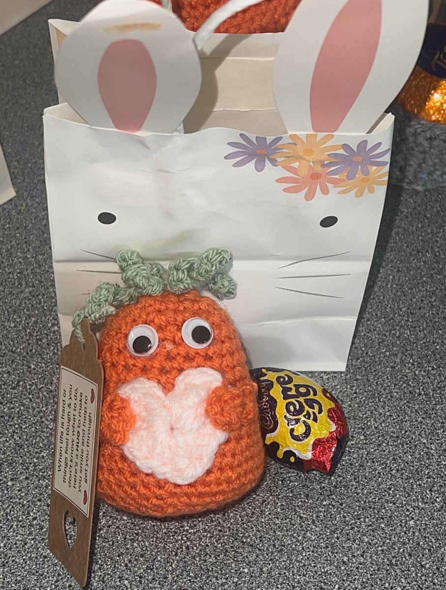 Happy Easter! 🐣 Big thanks to those working over the Bank Holiday - especially those at #TeamLaureate Special Thankyou to @Trace_Vj for her kind donation to ensure everyone has a little bit of Easter Joy! @GMMH_NHS