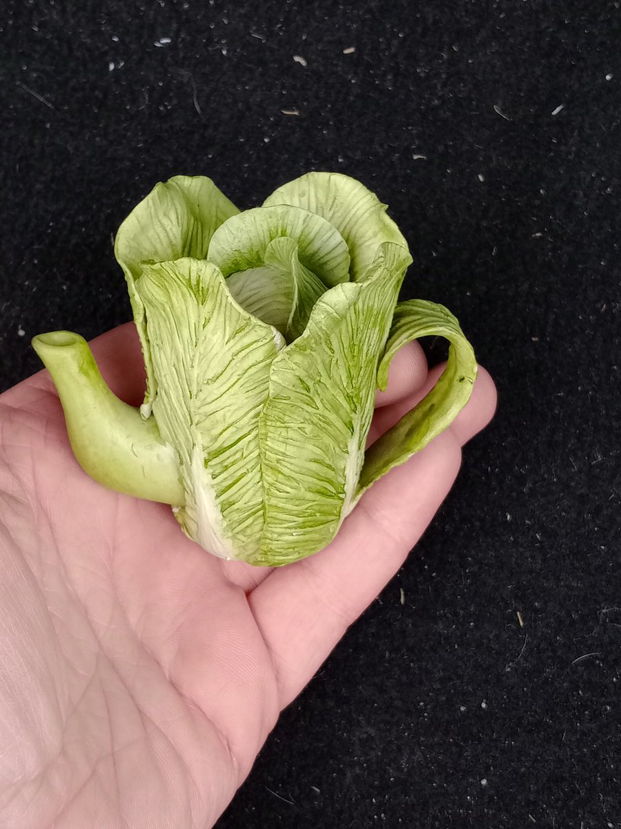 antiquestwins's tweet image. Probably the most realistic lettuce tea pot I've ever seen.
#bootsale #bargainhunt