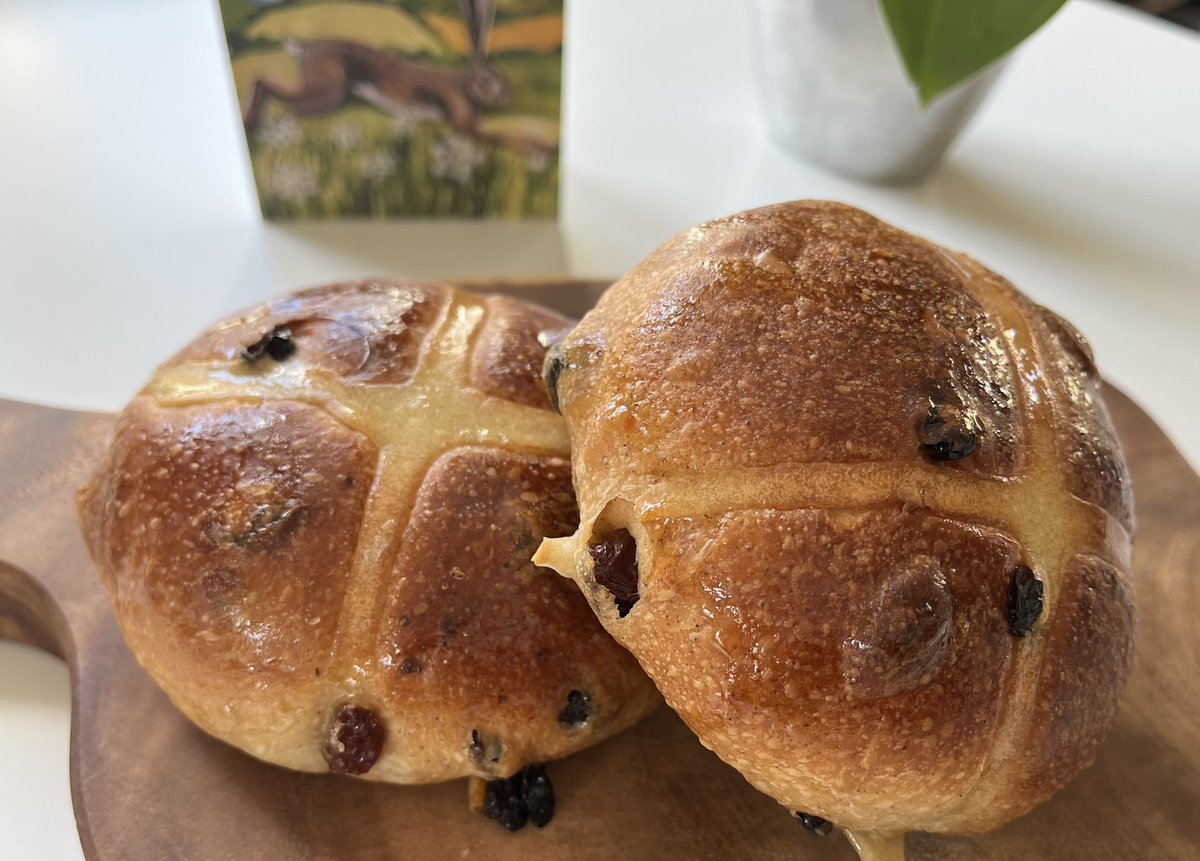 The greatest gift of Easter is #hope Although I’m definitely not complaining about my present of hot cross buns from Welch Bakes bakery, #StNeots #EasterSunday #Grateful #ShopLocal