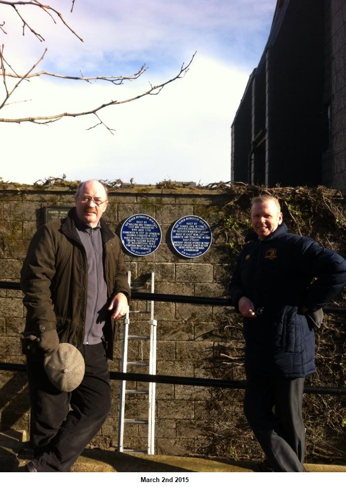 BLUE PLAQUES ARE HISTORY
Hard to believe that its 9 years since we unveiled the 1st of 18 blue heritage plaques in our town
They  have now blended into the streetscapes &amp; are truly history hidden in plain sight
The first 2 plaques related to the 7 bridges of Ross #heritage #tours