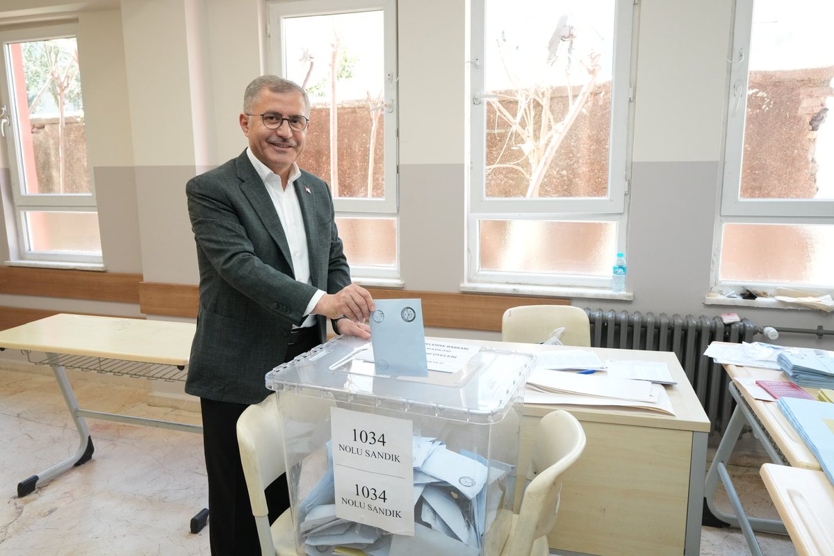 Oyumuzu kullandık. Üsküdar’ımız, İstanbul’umuz, ülkemiz için hayırlı olsun.