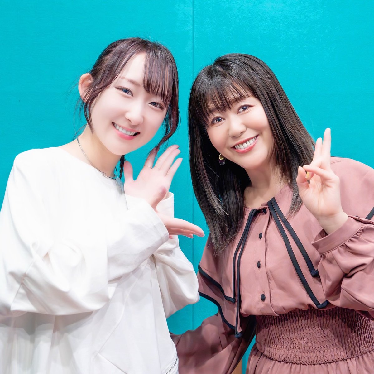 【ご本人登場？！】大物アニソン歌手にオファーしたらエライことになった...【嵐の中で輝いて / 米倉千尋】

わーー！エライ事件がおきました！
なんとわたくし、憧れのアニソン歌手、米倉千尋さん <a href="/yonekurachihiro/">米倉千尋</a>  と一緒に歌わせていただきました😭
夢のような時間でした...

視聴はコチラ👇
