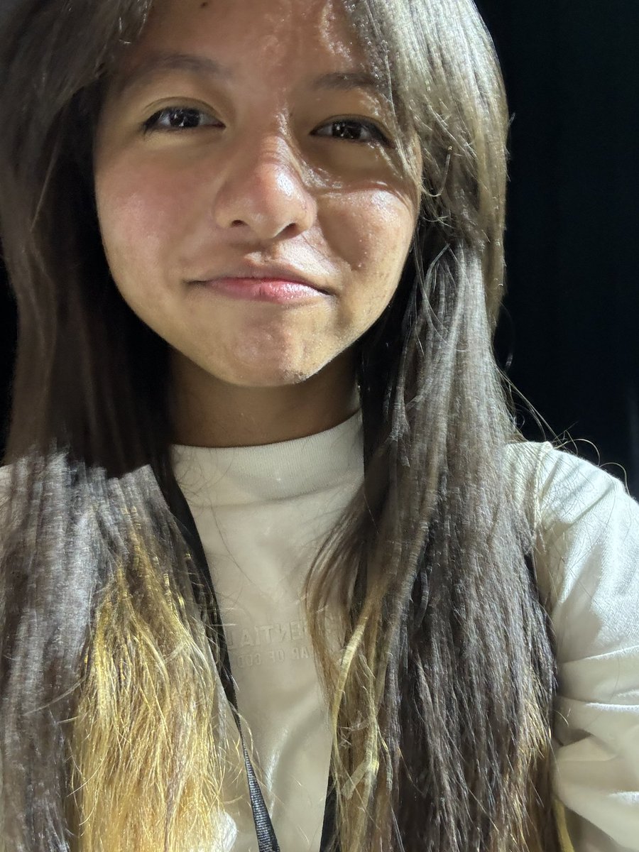 Tierwha's tweet photo. this is what taku inoue does to a simp. i screamed, sweat, and cried so hard😭❤️ #kawaiikon2024 #takuinoue https://t.co/XrBktnWbvp