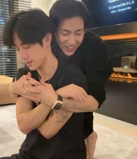 ชะนีแรมโบ้⋆.˚🦋 tweet media