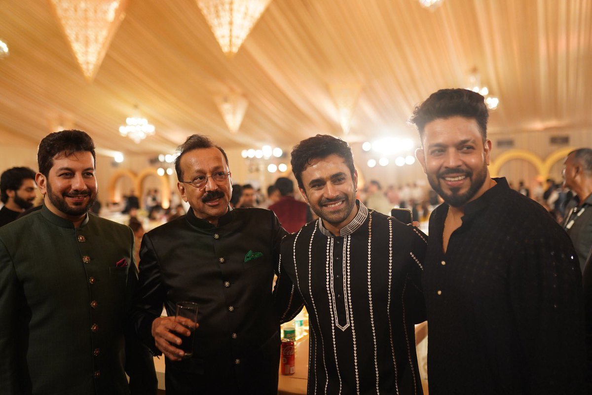 #iftaar2024
@pearlvpuri 
#babasiddiqueiftaar