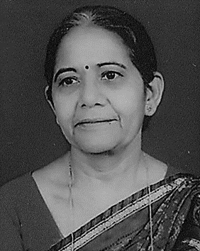 50 years of dedication. Dr. S Chhabra, a remarkable gynecologist at MGIMS Sevagram- teaching, caring, and saving lives. Today, she retires, leaving a legacy of compassion and service. sp.kalantri.co.in/blog/2024/03/3…