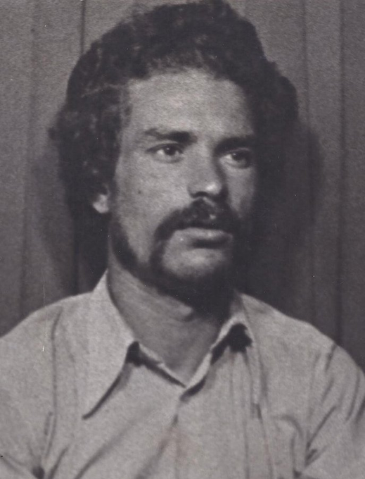 #TalDiaComAvui de 1976 era assassinat Oriol Solé i Sugranyes als 28 anys. Anarquista del MIL, va participar de la Fuga de Segòvia i fou tirotejat per la Guàrdia Civil a Nafarroa.