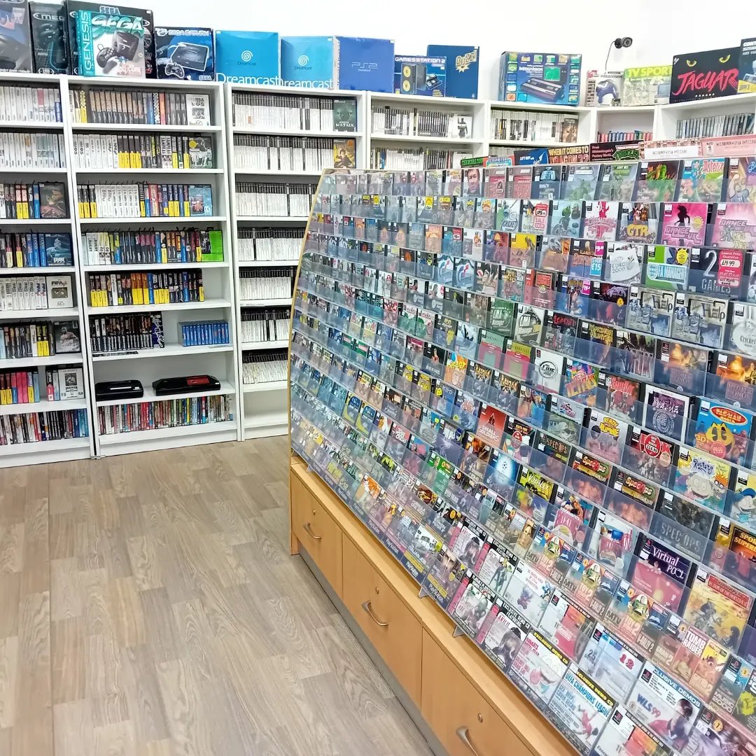 MisoRetroGames's tweet photo. Store is open today until 4pm 🥳

We're still working hard to get the rest of our stock out on the shelves, but have more than enough to get you started 🤩

Come down and check us out! 😜 https://t.co/aa7xVkHmcE