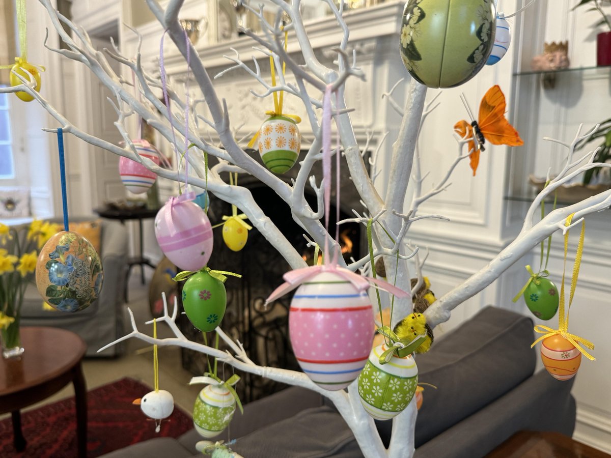 Windlesham House tweet media