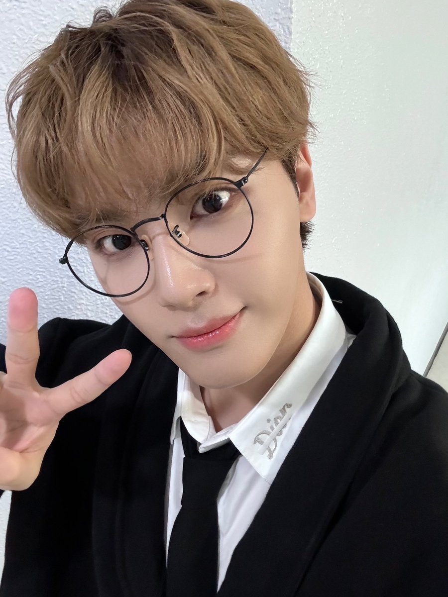 아니 미친.😳😳😳😳💕💕