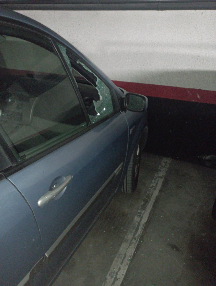 Regalito fascista. Sólo han robado las banderas republicanasHDP