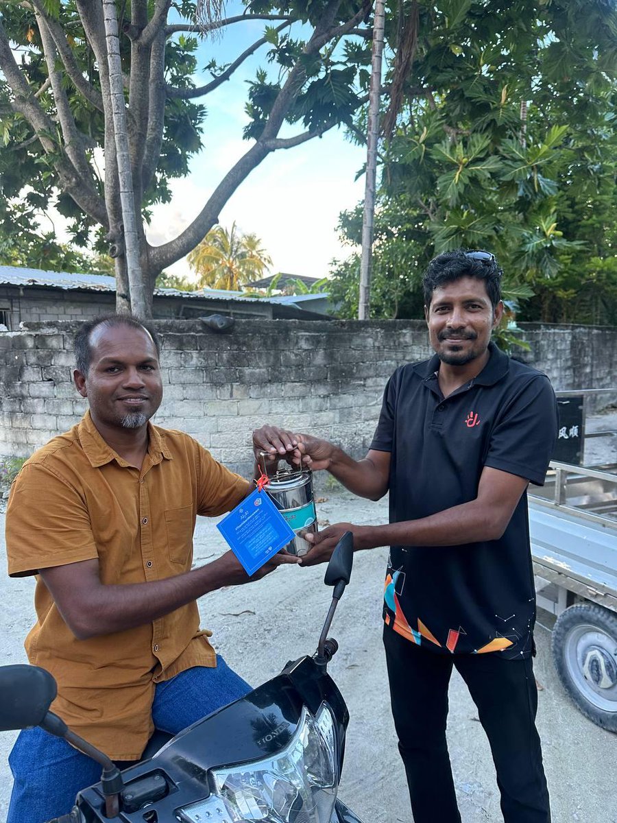 Dhiraagu's tweet photo. Dhiraagu #ThashibariMovement is going strong! 💪🏾
Enjoy some 📸 highlights of the Thashibari moments from L. Gan.
Let's keep the spirit of Ramadan alive by sharing the taste of home and fostering stronger connections within our communities.
#HeyoHithun 🧡 https://t.co/8xKc6Wz6Ew