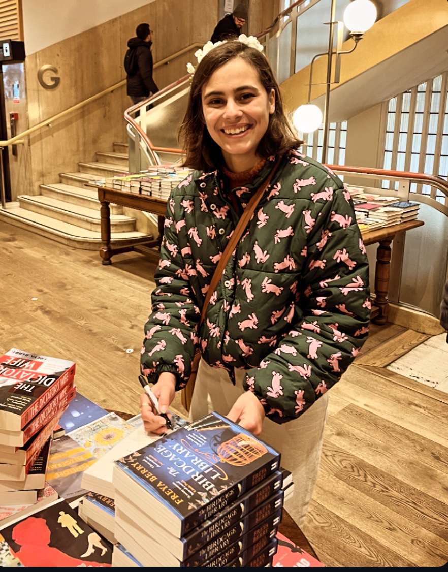 Signing copies of #TheBirdcageLibrary and #TheDictatorsWife at @WaterstonesPicc ❤️ Pls pay respect to my (Easter) bunny coat