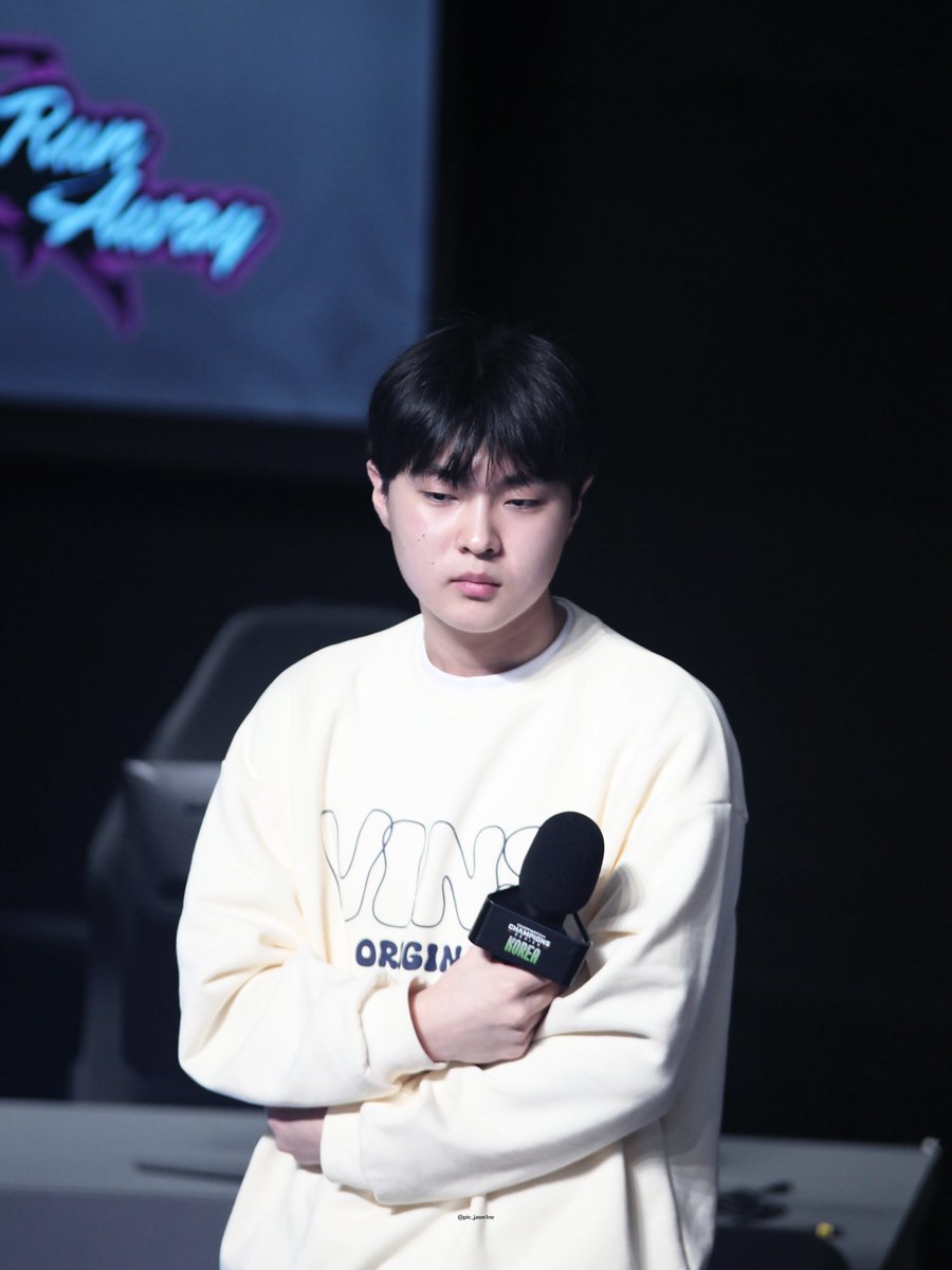 스민📷 tweet media