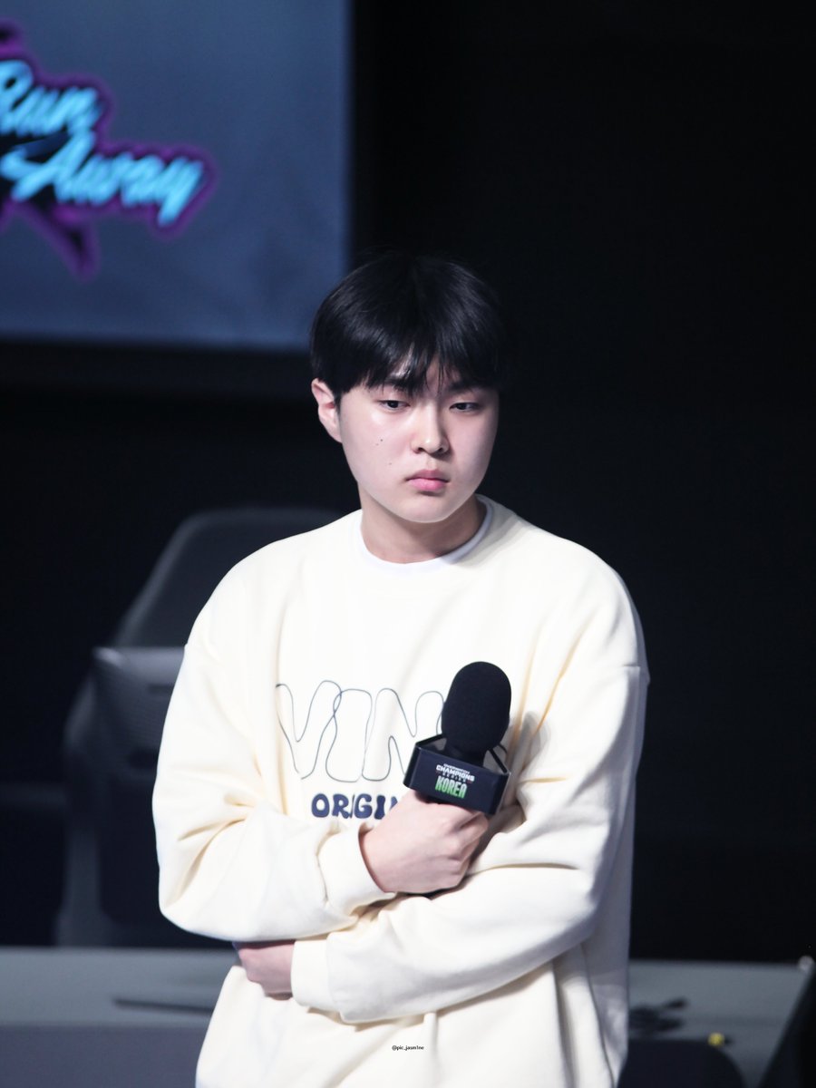 스민📷 tweet media